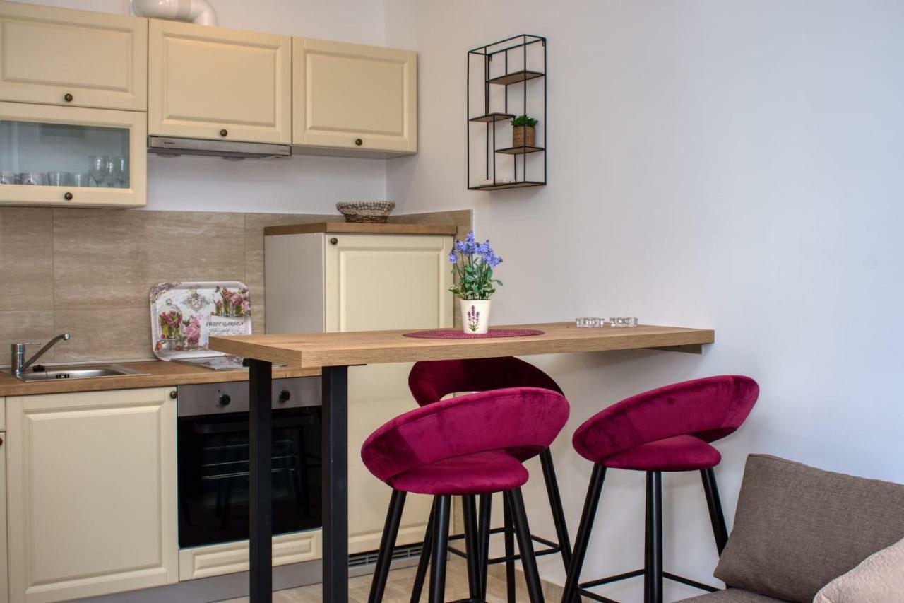 Apartman Ante Sukošan Exterior foto