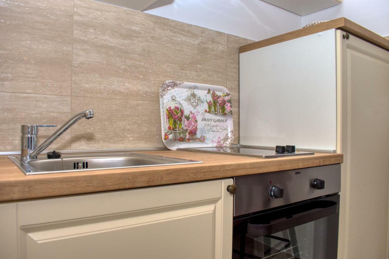 Apartman Ante Sukošan Exterior foto