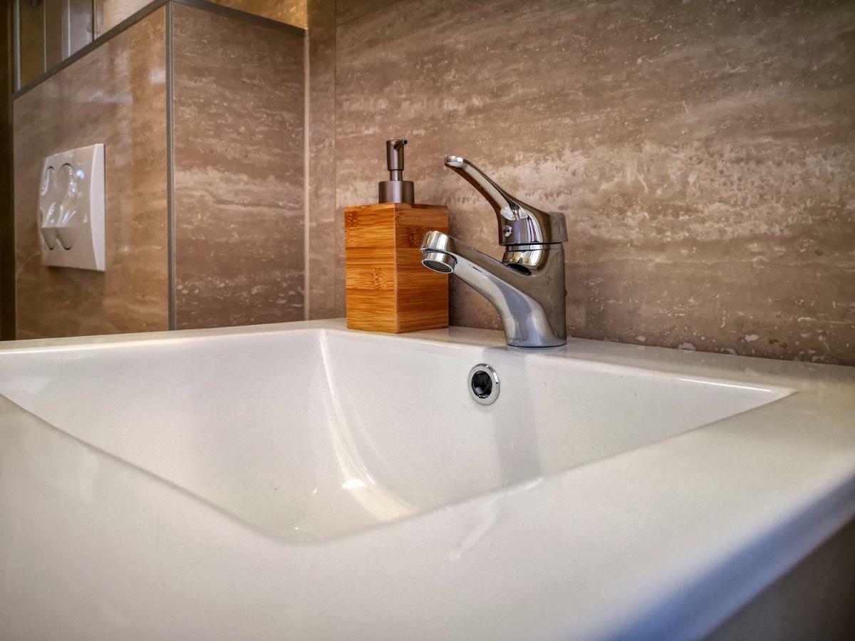 Apartman Ante Sukošan Exterior foto